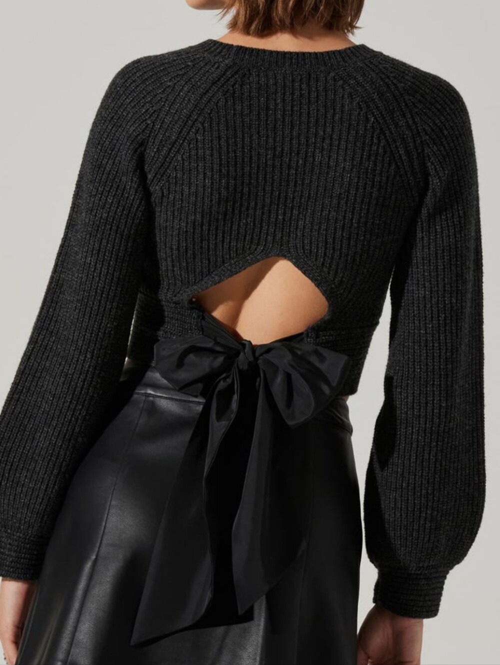 Astr The Label Charcoal Ribbed Crop Knit Sweater
